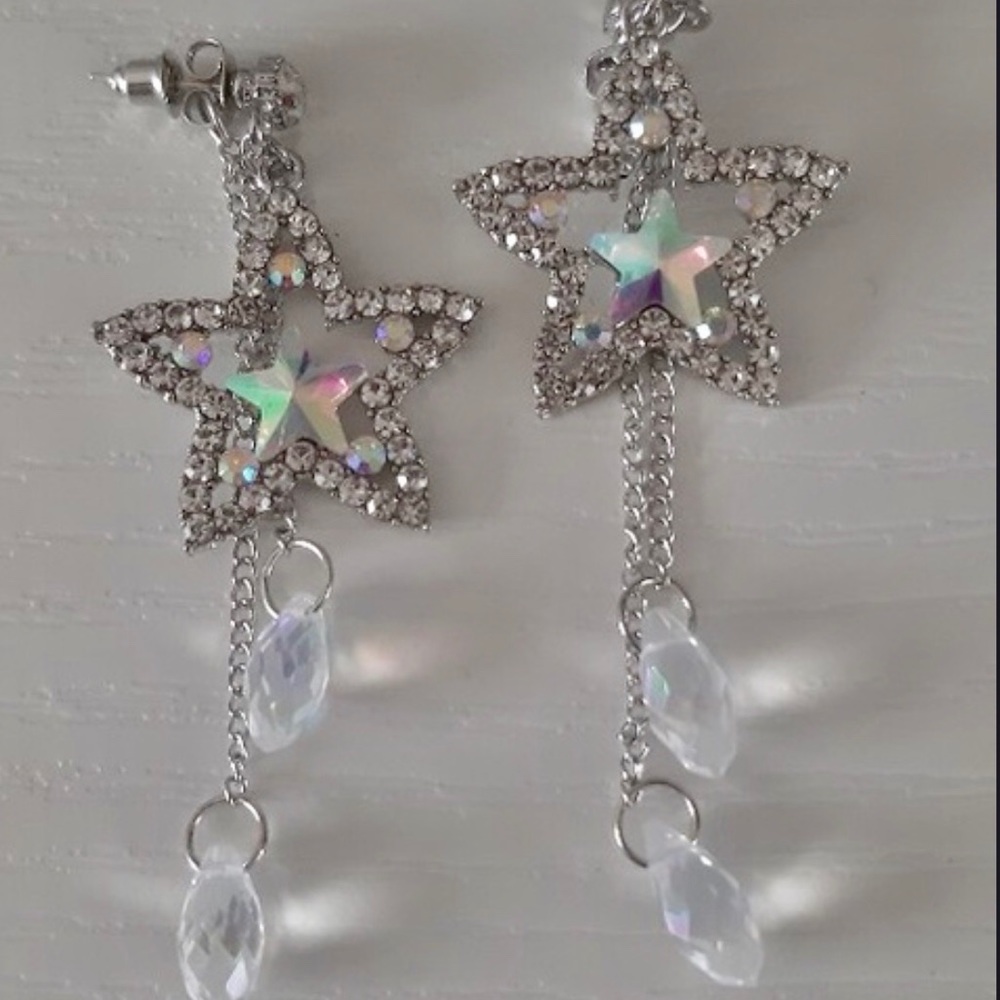 LAST ONE‼️Crystal Big Shiny Star tassel Earrings - Picture 5 of 5